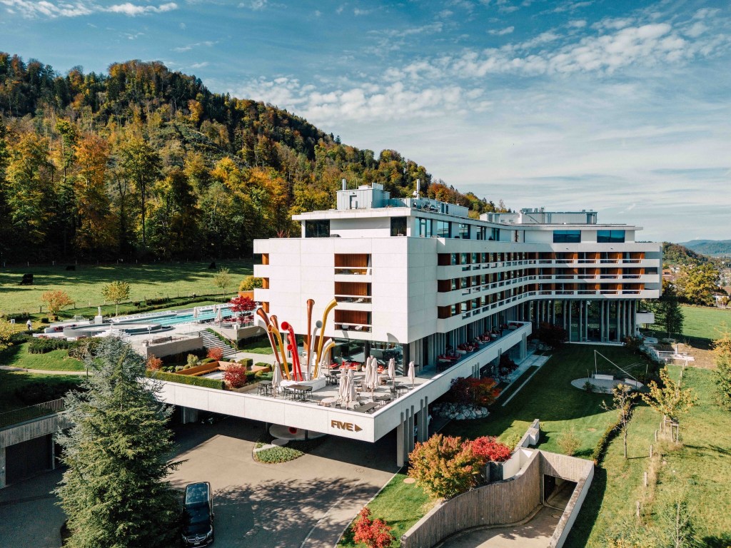 FIVE Zürich – Buchlern